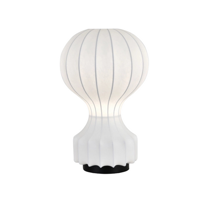 Elegantis Nordisk Bordslampa i Silke